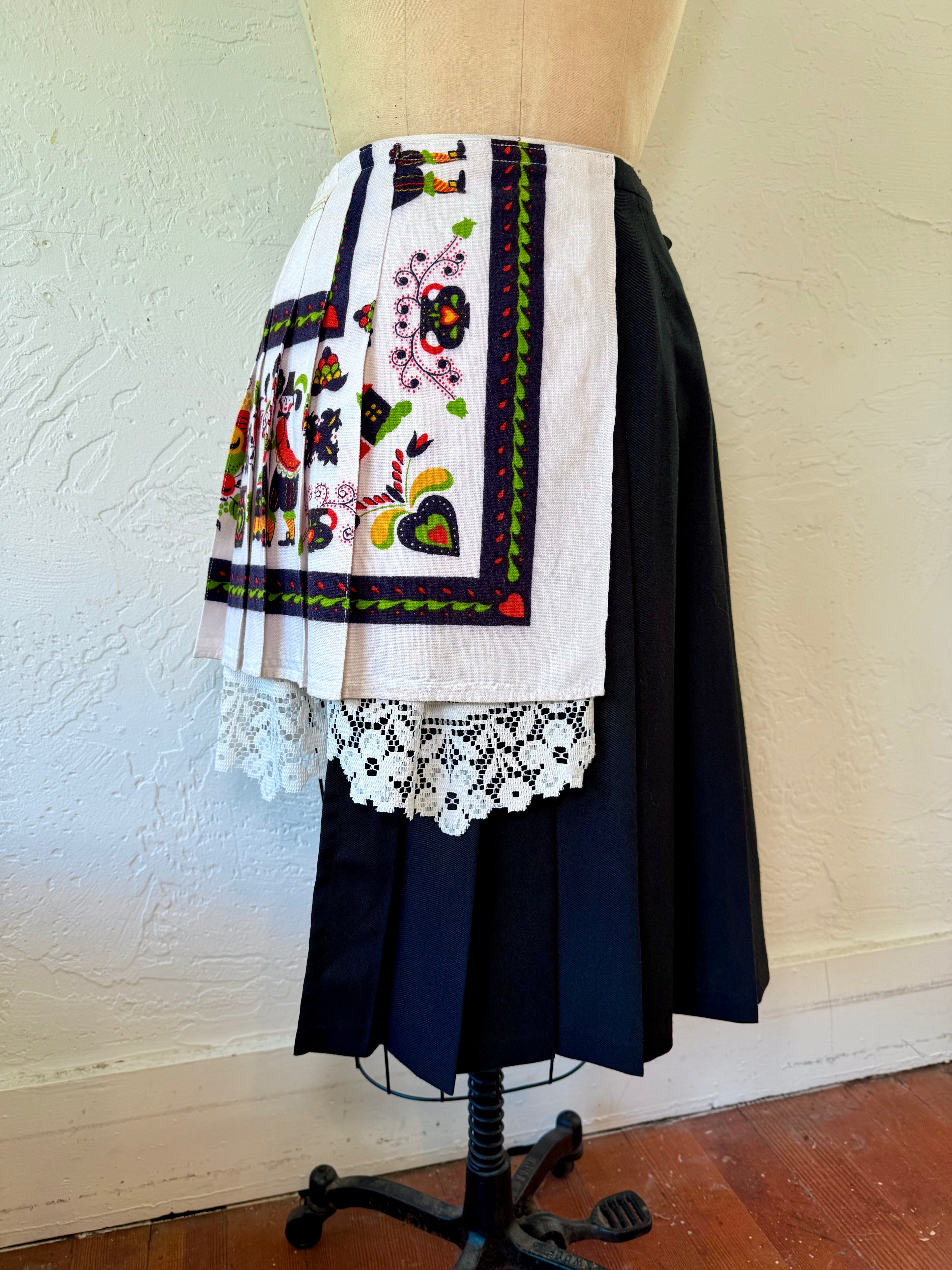 Deedee Kilt, size L