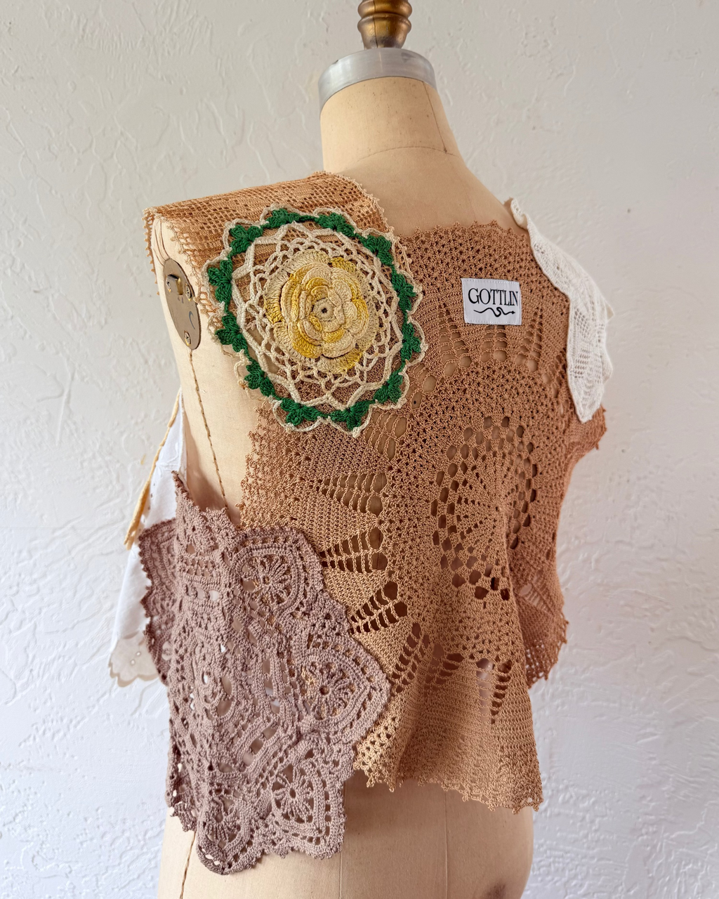 Dolly Top, size Large